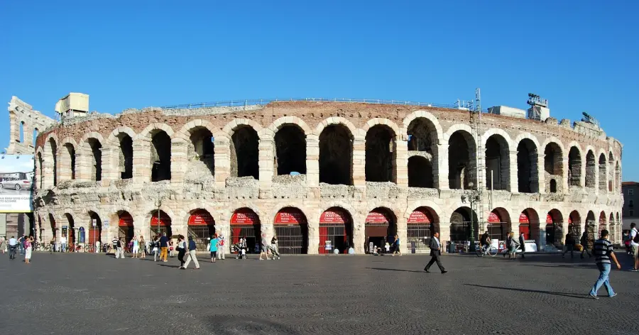 Arena di Verona tra storia e leggende