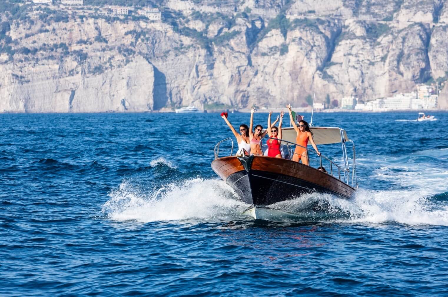 Noleggio di una barca con skipper: un’esperienza unica