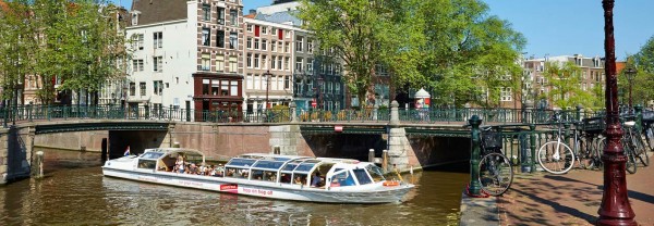 Canal_Bus_amsterdam_turistaoggi
